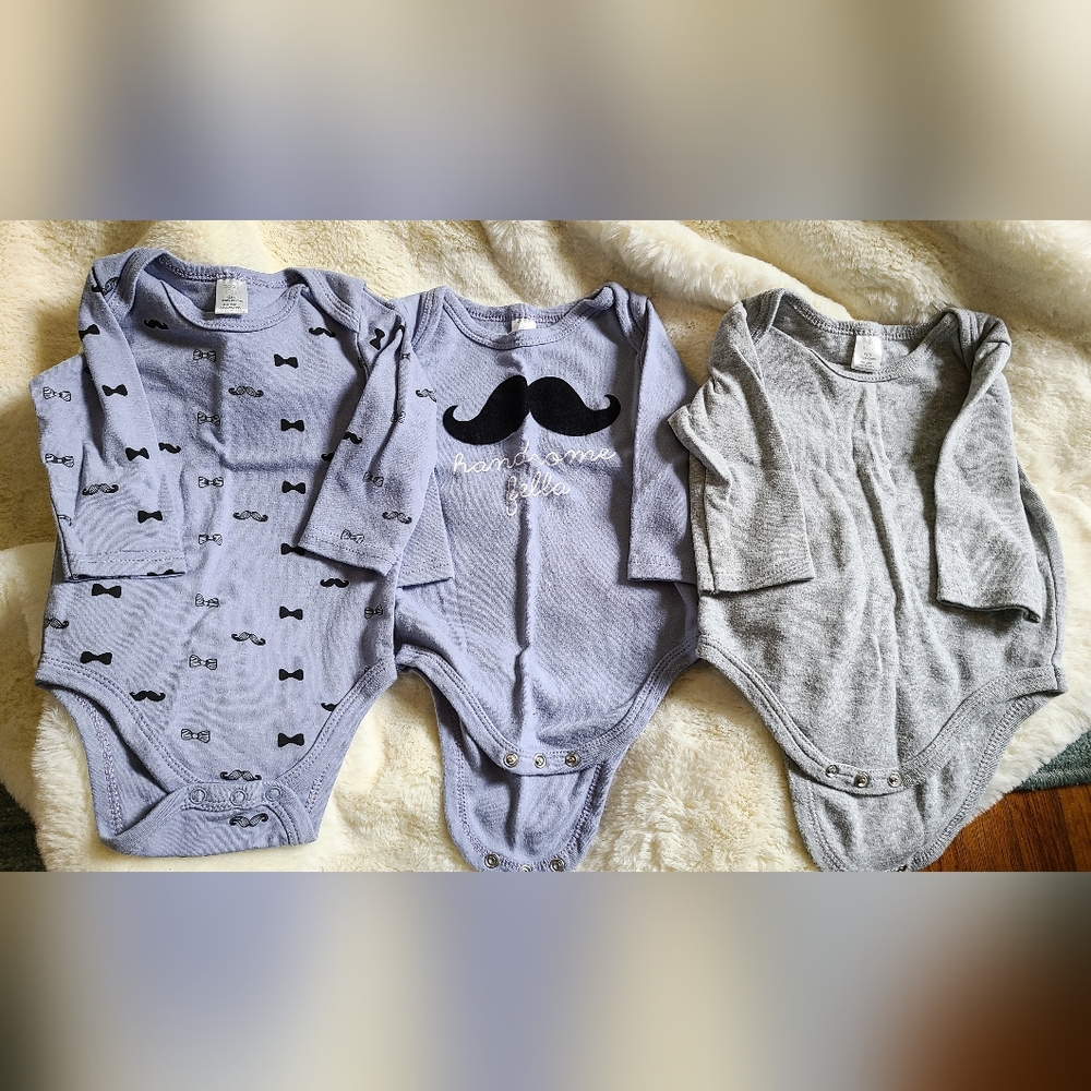 Baby Kiss 3 Piece Body Suits - 12 Months